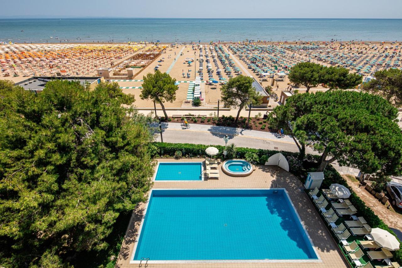 Hotel Atlantic Линьяно-Саббьядоро Экстерьер фото