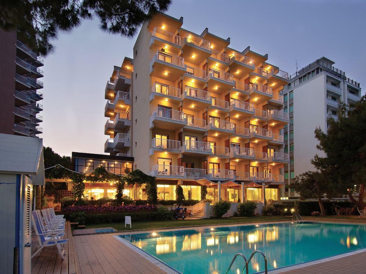 Hotel Atlantic Линьяно-Саббьядоро Экстерьер фото